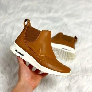Nike Ale Brown Air Max Thea Sneakers